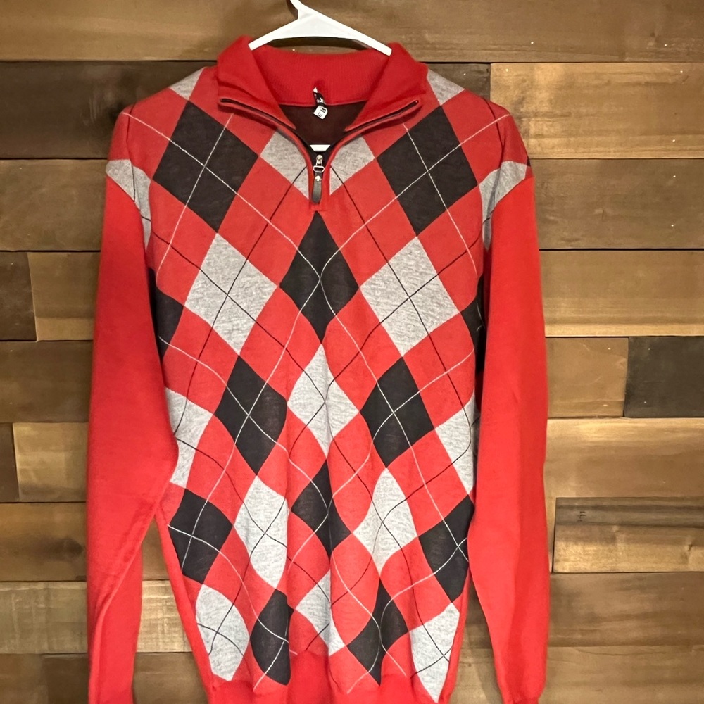 TRUE ROCK Men's Red and Black Argyle Zip-Up Sweater